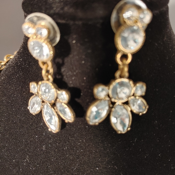 Glamour Necklace Set - Picture 7 of 8